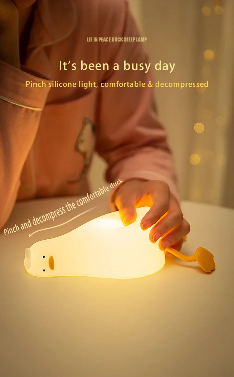 Cute Duck-Shaped Rechargeable Night Light for Kids - Soft Lamp & Portable Decoration - Ideal Child Gift for Cozy Atmosphere in N